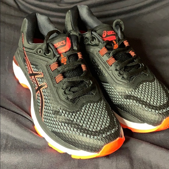 asics gt 2000 womens size 6